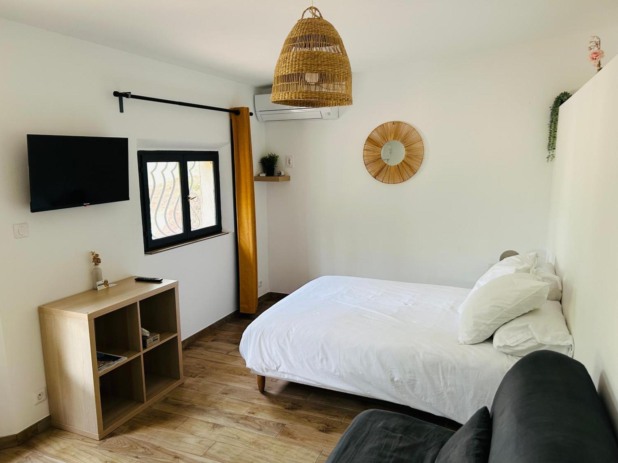 Le Cabanon Hotel Collobrières Kültér fotó