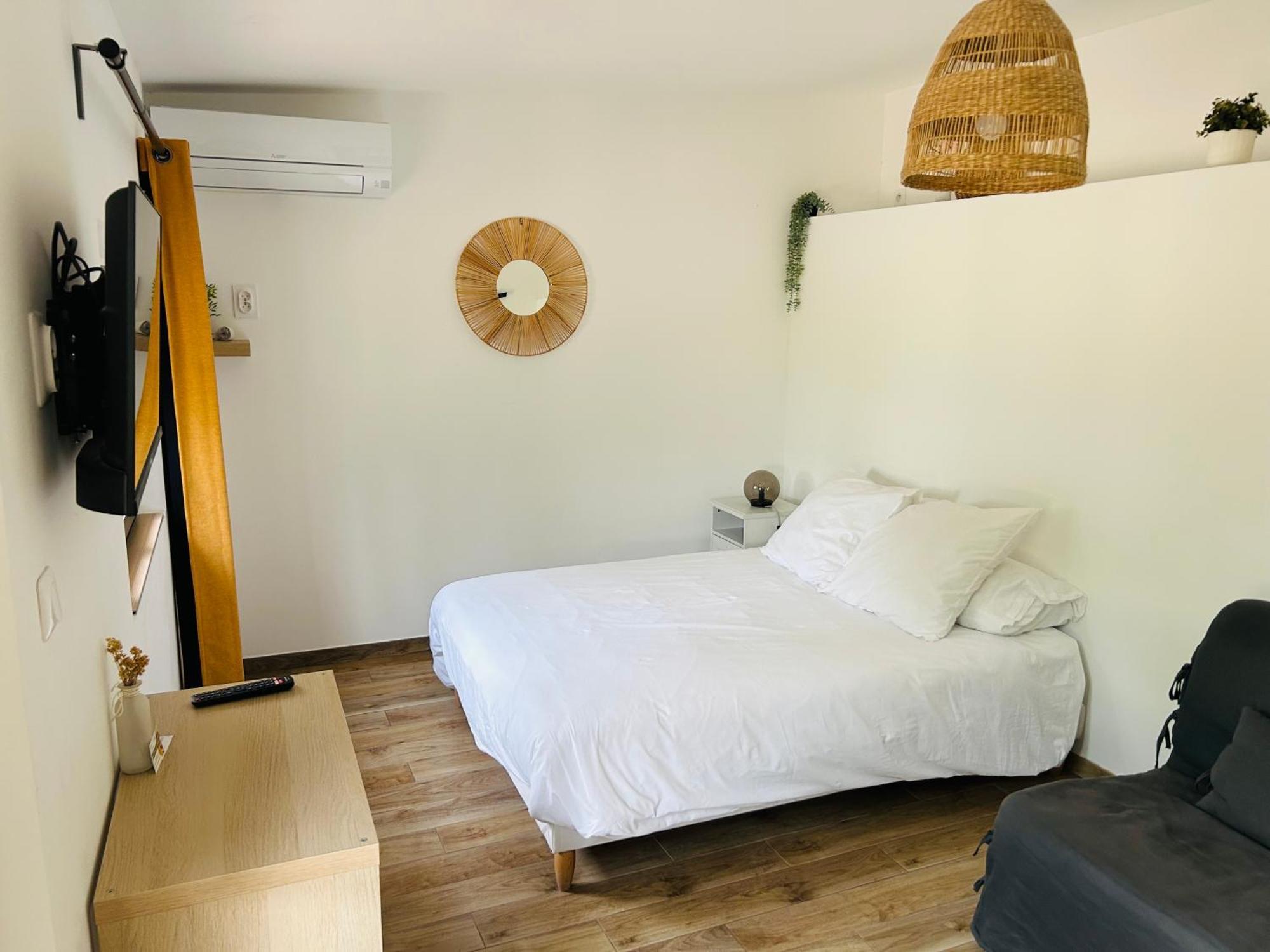 Le Cabanon Hotel Collobrières Kültér fotó